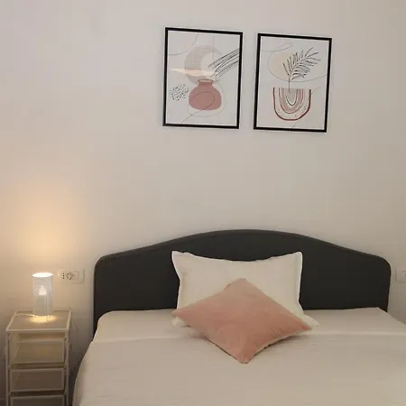 L Apartment Rasa Exterior photo