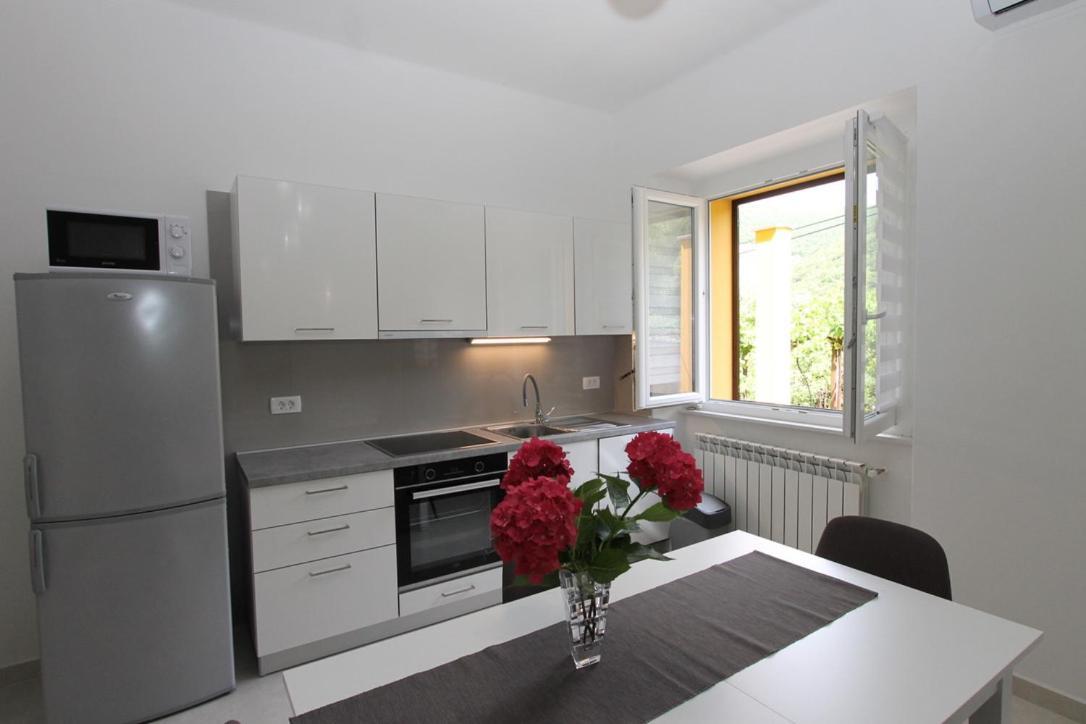 Apartment L Rasa